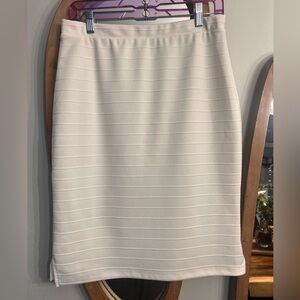 Elegant White Pencil Skirt